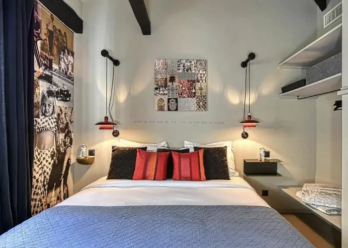 C075-Old Town Cannes - Duplex Apartment